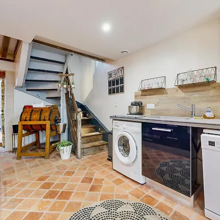 펜션 Amazing In Le Vendin