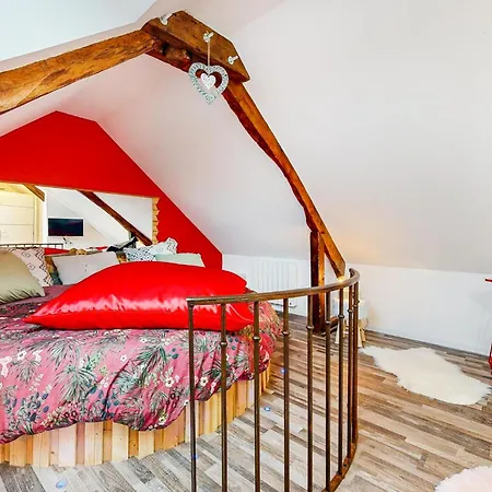 3 Bedroom Cozy In Le Vendin *
