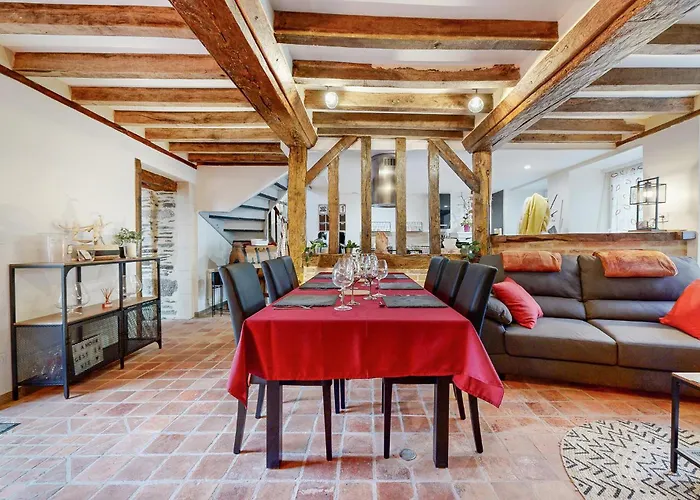 Amazing In Le Vendin بيت للعطل *